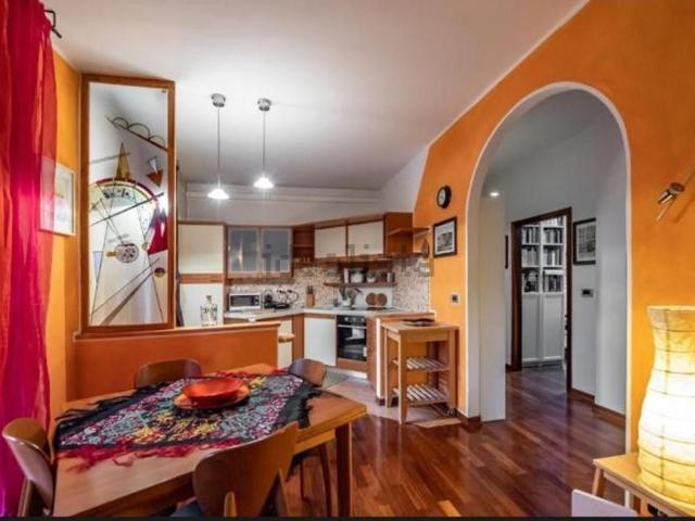 Appartamento in vendita di 85 m² in Via Vallon