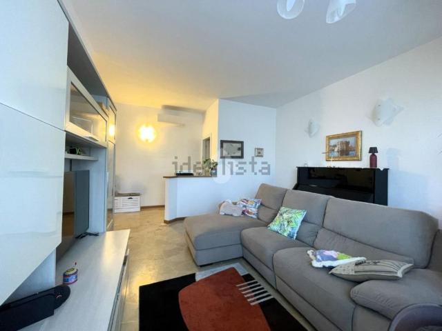 Appartamento in vendita di 85 m² in Via Valosa di Sopra, 26