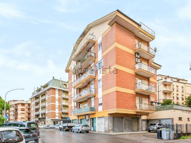 Appartamento in vendita di 85 m² in Via Venezia Giulia