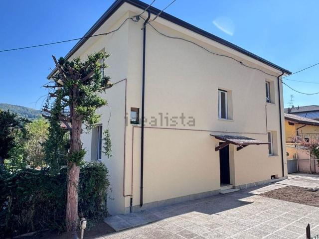 Appartamento in vendita di 85 m² in Via Vincenzo Monti