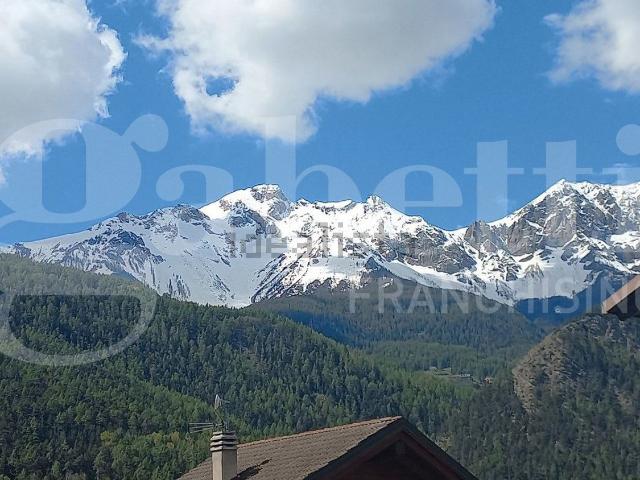 Appartamento in vendita di 85 m² in Via XXV Aprile, 110