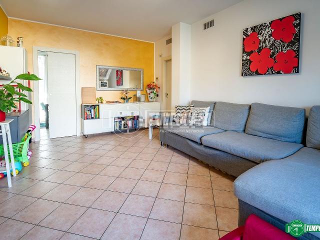 Appartamento in vendita di 85 m² in Via Achille Grandi, 41