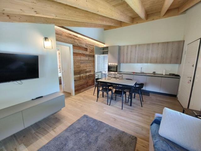 Appartamento in vendita di 85 m² in Via Adamello
