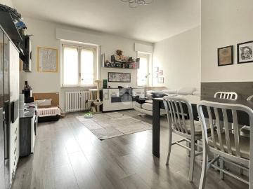 Appartamento in vendita di 85 m² in Via Alcide De Gasperi, 25