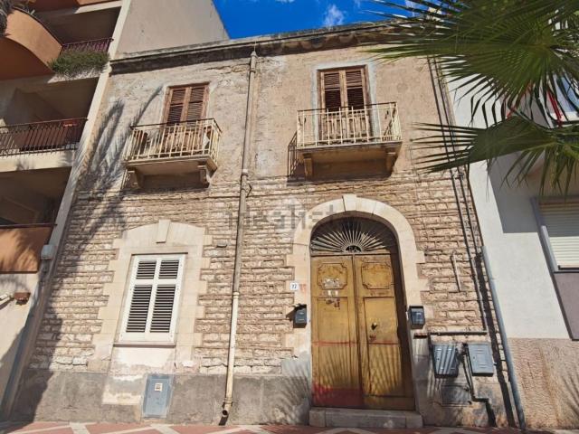 Appartamento in vendita di 85 m² in Via Alessandro Manzoni, 77