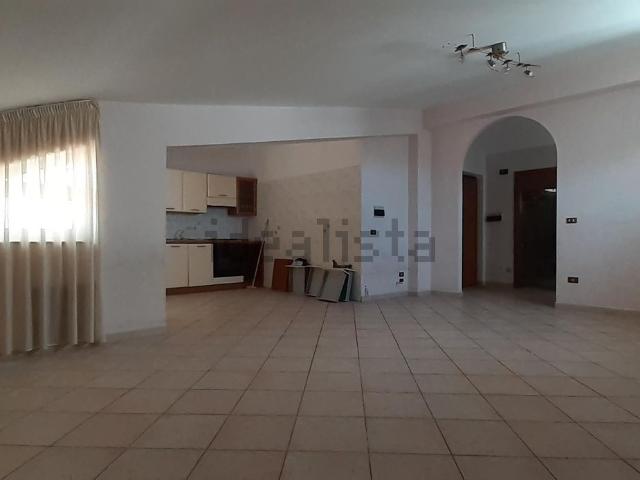 Appartamento in vendita di 85 m² in Via Ammiraglio Curzon