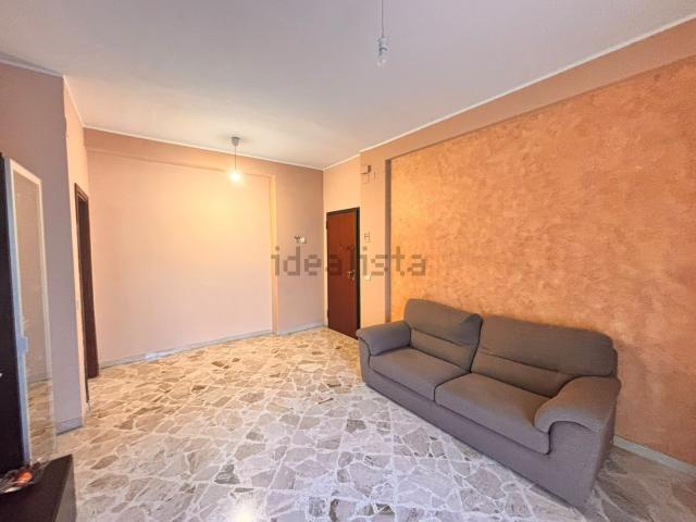 Appartamento in vendita di 85 m² in Via Ammiraglio Caracciolo