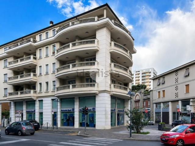Appartamento in vendita di 85 m² in Via Amatore Sciesa, 4