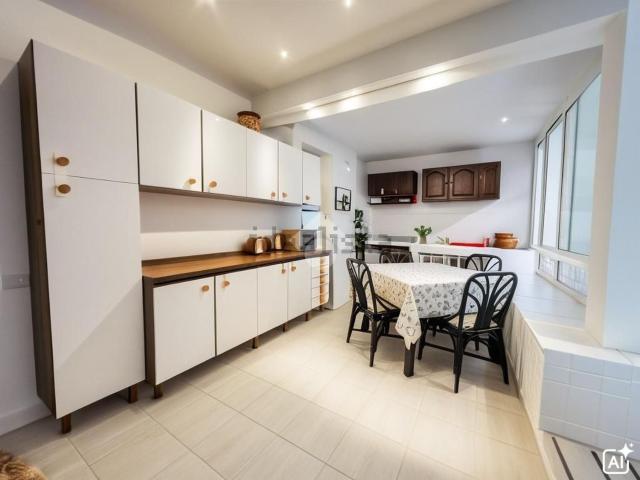 Appartamento in vendita di 85 m² in Via Amelia Melis de Villa, 13