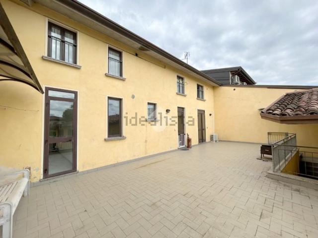 Appartamento in vendita di 85 m² in Via Angelo Canossi, 10