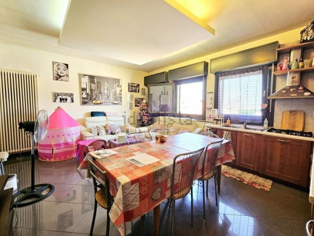 Appartamento in vendita di 85 m² in Via Atheste