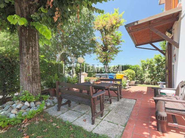 Appartamento in vendita di 85 m² in Via Bianco da Durazzo, 17