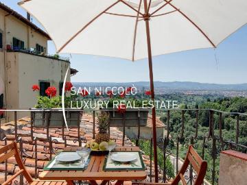 Appartamento in vendita di 85 m² in Via Bolognese