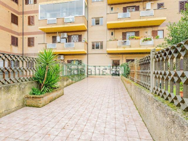 Appartamento in vendita di 85 m² in Via Bracciano