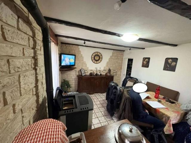 Appartamento in vendita di 85 m² in Via Ca&apos  de&apos  Cerri, 16