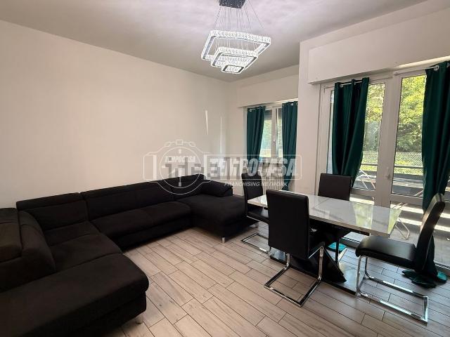Appartamento in vendita di 85 m² in Via Canturina, 87