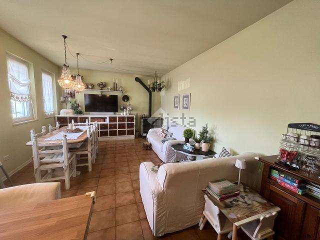 Appartamento in vendita di 85 m² in Via Cadimarco, 1