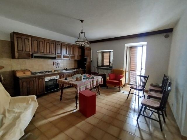 Appartamento in vendita di 85 m² in Via Capocciato