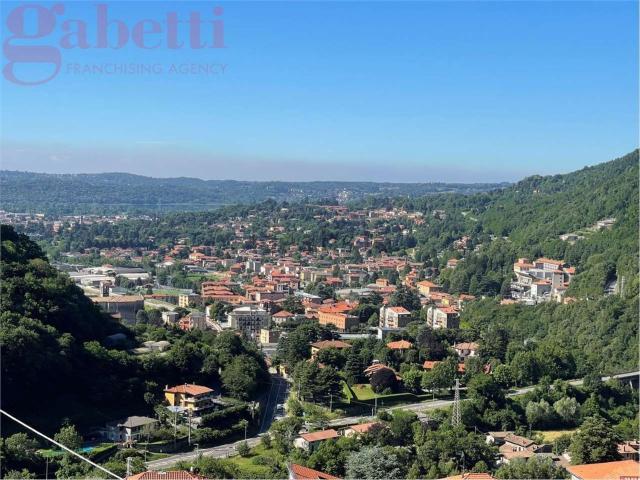 Appartamento in vendita di 85 m² in Via Carabinieri Lombardi