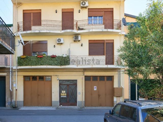 Appartamento in vendita di 85 m² in Via Cristoforo Colombo, 30