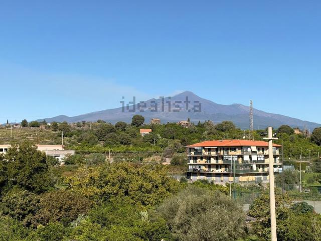 Appartamento in vendita di 85 m² in Via Dafni