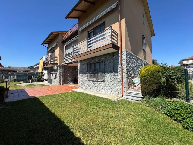 Appartamento in vendita di 85 m² in Via dei Giardini, 11