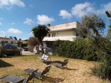 Aprilia, Latina Lazio - Giardino