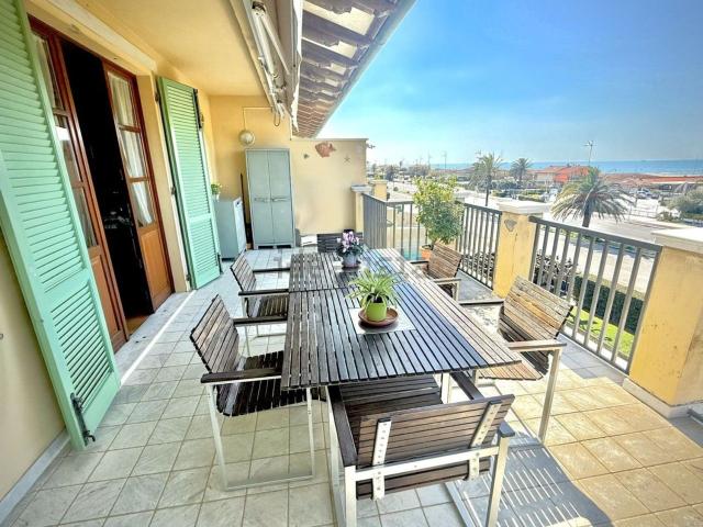 Appartamento in vendita di 85 m² in Via dei Pini