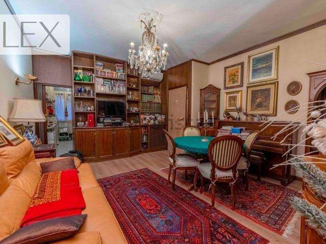 Appartamento in vendita di 85 m² in Via del Boschetto