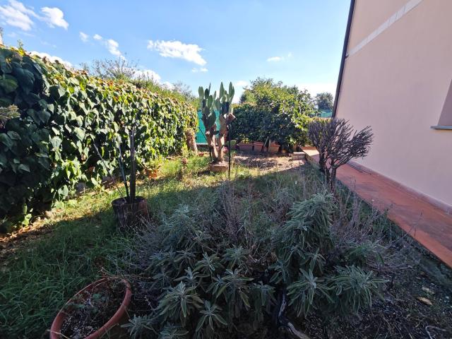 Appartamento in vendita di 85 m² in Via del Fossetto, 19