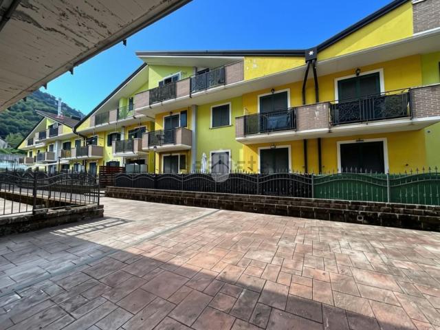 Appartamento in vendita di 85 m² in Via dell&apos Irpinia, 69