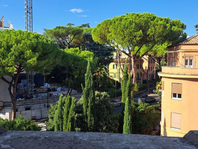 Appartamento in vendita di 85 m² in Via della Fonte di Fauno