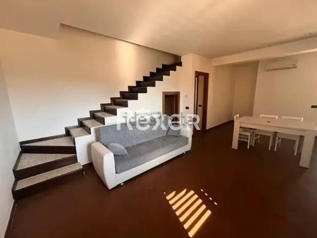 Appartamento in vendita di 85 m² in Via della Pineta