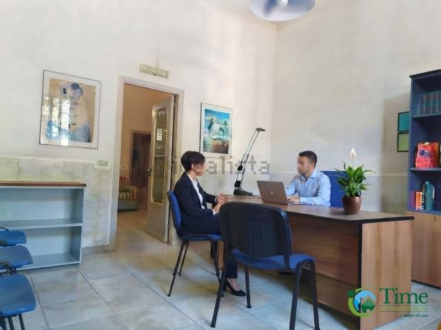 Appartamento in vendita di 85 m² in Via della Regione