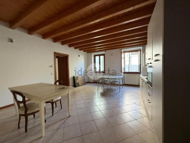 Appartamento in vendita di 85 m² in Via della Repubblica, 4