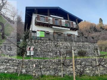 Appartamento in vendita di 85 m² in Via delle Piane Lunghe, 10