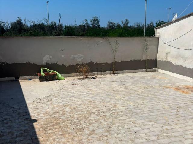 Appartamento in vendita di 85 m² in Via Domiziana