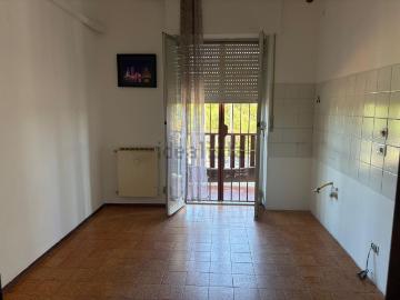 Appartamento in vendita di 85 m² in Via E. Ceca, 19