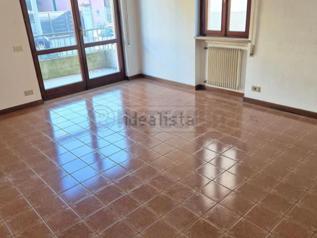 Appartamento in vendita di 85 m² in Via Edmondo de Amicis, 43