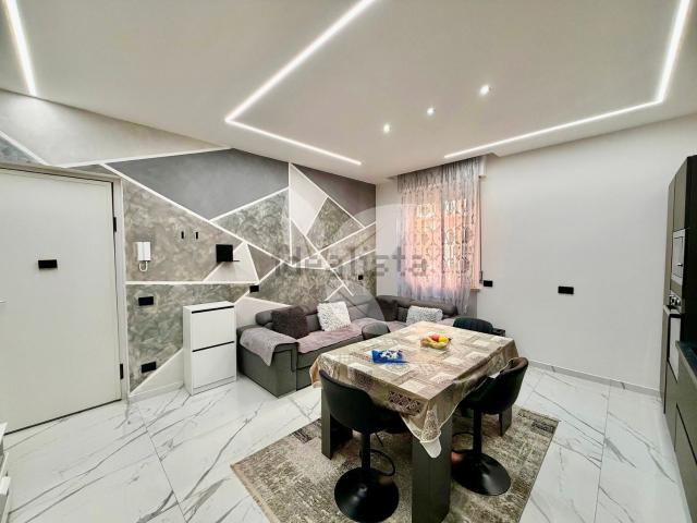 Appartamento in vendita di 85 m² in Via Emilia Est, 62