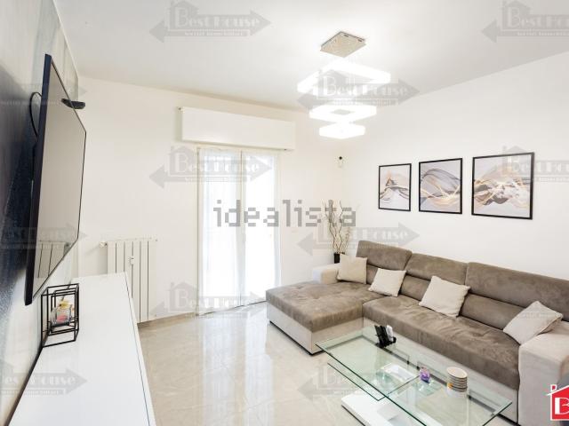 Appartamento in vendita di 85 m² in Via Eugenio Villoresi, 22