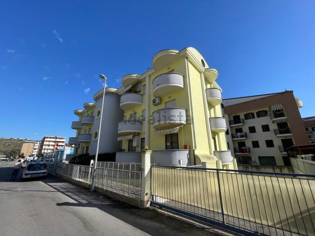 Appartamento in vendita di 85 m² in Via F. P. Michetti, 12