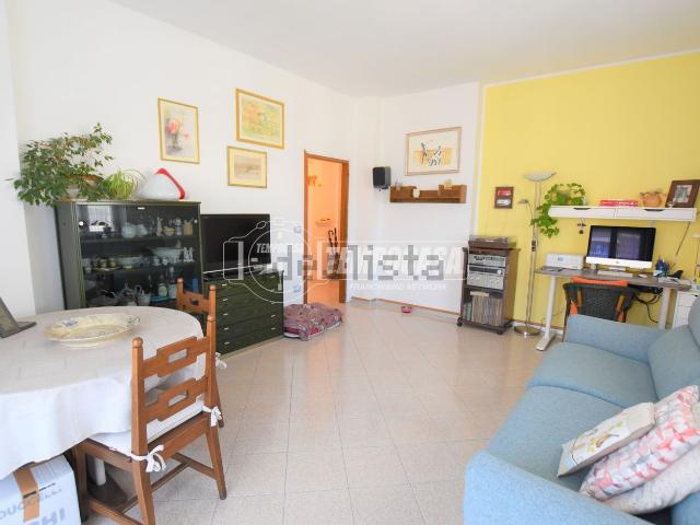 Appartamento in vendita di 85 m² in Via F. Petrarca, 67