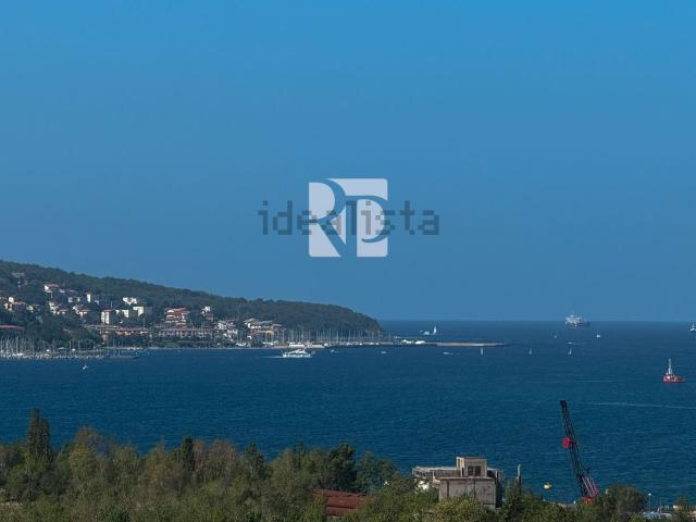 Appartamento in vendita di 85 m² in Via Flavia di Aquilinia