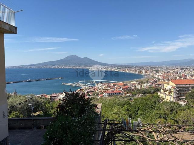 Appartamento in vendita di 85 m² in Via Fratte, 12