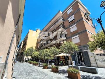 Appartamento in vendita di 85 m² in Via Francesco Bellucci Sessa
