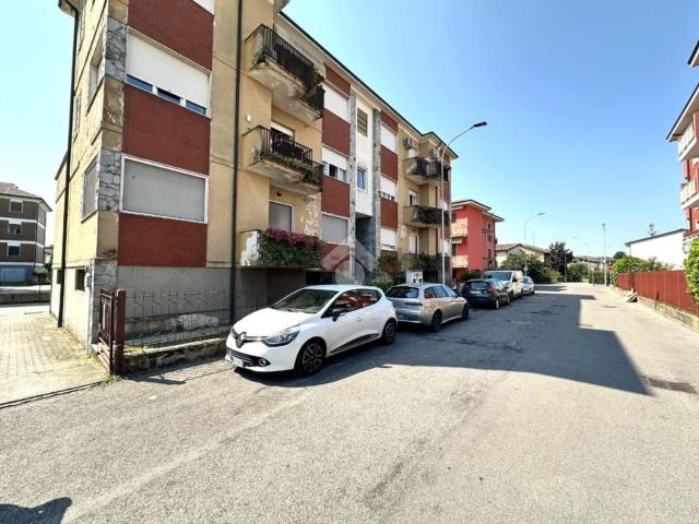 Appartamento in vendita di 85 m² in Via G. Pascoli, 4