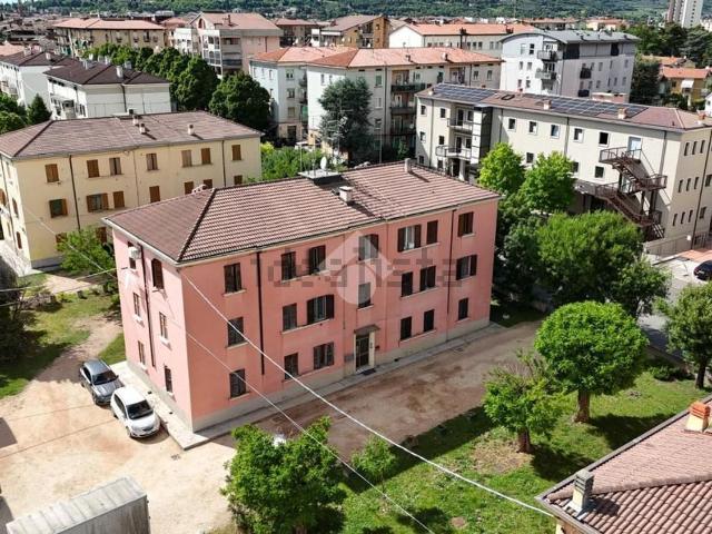 Appartamento in vendita di 85 m² in Via Giovanni Verardo Zeviani, 23