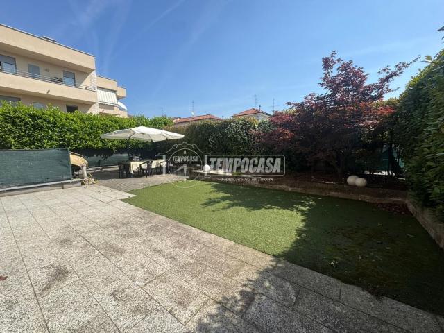 Appartamento in vendita di 85 m² in Via Giovanni Pascoli