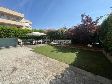 Appartamento in vendita di 85 m² in Via Giovanni Pascoli